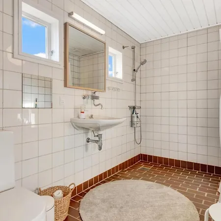 Ferienhaus Beautiful In With 2 Bedrooms And Wifi